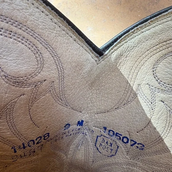 Dans Boots NWT vintage Cowgirl size 9 M Brown Leather - Picture 2 of 6